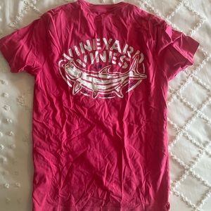 Vineyard vines tee